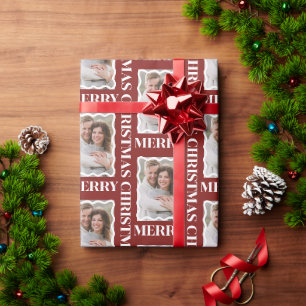 Papier Cadeau Photo de Noël dans un cadre à bord festonné rouge 