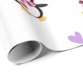 Papier Cadeau Pingouins jouant mignons et colorés (Coin rond)