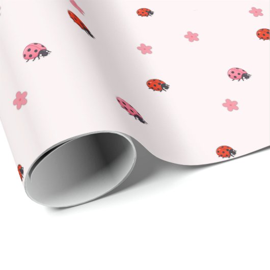 Papier Cadeau Pink Ladybug Garden Pattern Wrapping Paper (Coin rond)