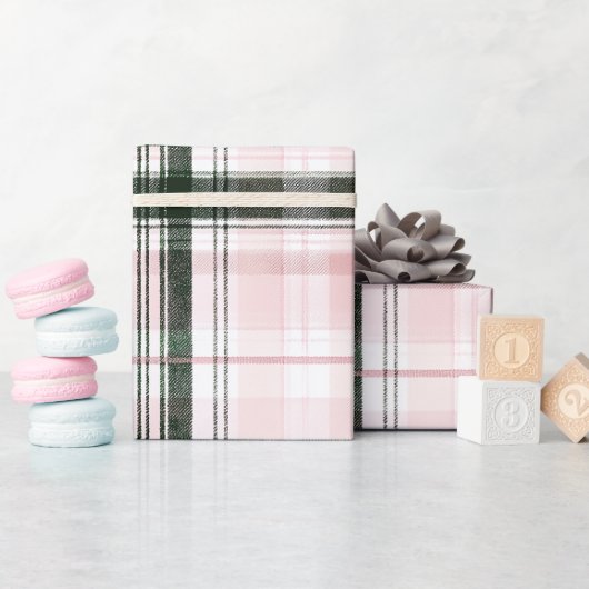 Papier Cadeau Plaid classique de Noël rose et vert (Baby Shower)