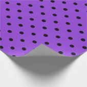 Papier Cadeau Point Polka noir sur un grand espace violet (Coin)