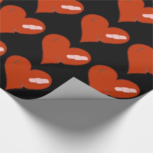 Papier Cadeau Porté coeur déchiré en lambeaux blessé sur Bckgrnd (Coin)
