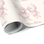 Papier Cadeau Pow rose tendance personnalisée avec le nom Monogr<br><div class="desc">Enveloppez vos cadeaux avec style avec notre bow rose tendance personnalisée avec le nom Monogram Wrapping Papier, conçu pour la femme moderne qui aime une touche de charme vintage. Ce papier d'emballage présente un arc coquette rose preppy, parfait pour ceux qui apprécient l'esthétique coquette tendance. Le design de l'arc en...</div>