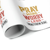 Papier Cadeau Priez Plus Inquiétez Moins Matthew 6_34 Conception (Coin rond)