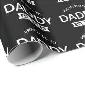 Papier Cadeau Promu À Daddy Est. 2023 II (Coin rond)