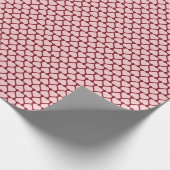 Papier Cadeau Rangées simples de petits cœurs roses sur fond rou (Coin)