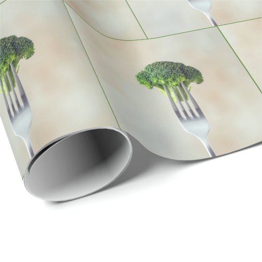 Papier Cadeau Raw Broccoli Floret On a Fork (Coin rond)