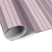 Papier Cadeau Rayures grises cramoisies en chevron (Coin rond)