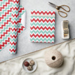 Papier Cadeau Red et Aqua Christmas Zigzag Chevron Stripes<br><div class="desc">Papier d'emballage sur mesure avec un motif à rayures de chevron de preppy moderne mignon. Cliquez sur le bouton Customiser pour ajouter votre propre texte ou vos propres images pour créer un design unique d'un genre! Obtenez de la créativité et utilisez ce papier à motifs amusant pour plus que juste...</div>