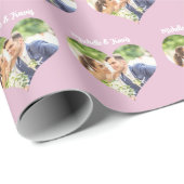 Papier Cadeau Romantic Soft Pink Couple Photo Saint Valentin (Coin rond)
