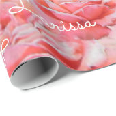 Papier Cadeau rose roses & nom, motif floral romantique (Coin rond)