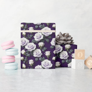 Papier Cadeau Roses blanches à haut contraste sur un fond violet