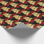 Papier Cadeau Roses mariage de papier-or<br><div class="desc">Papier enveloppant avec une couleur arrière - plan noire et une impression rose rouge et or. Customisez cet objet ou achetez tel quel.</div>