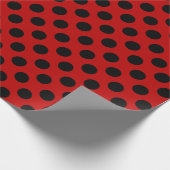 Papier Cadeau Rouge avec le pois noir (Coin)