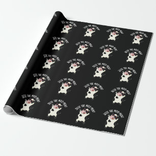 Papier Cadeau Saisir Le Moment Vache Drôle Pun Fond Sombre