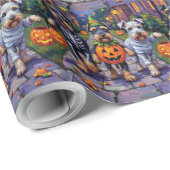 Papier Cadeau Schnauzer Trick-or-Treating in Halloween Costumes (Coin rond)