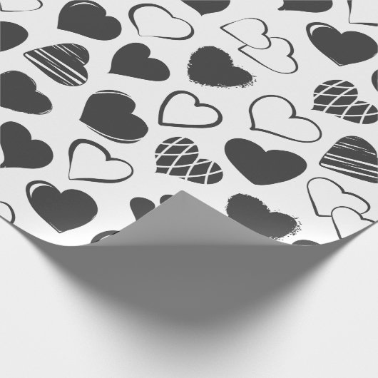Papier Cadeau Simple Noir et Blanc Coeurs Motif Noël (Coin)
