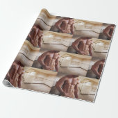 Papier Cadeau SlipperyJoe cheminée homme musclé six pack abs (Déroulé)