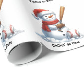 Papier Cadeau Snowman Slugger Chillin' à la base (Coin rond)
