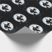 Papier Cadeau Sorcière Éffrayante d'Halloween traversant une Ple (Coin)