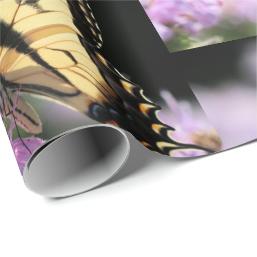 Papier Cadeau Souhaits d'anniversaire aux papillons Swallowtail (Coin rond)