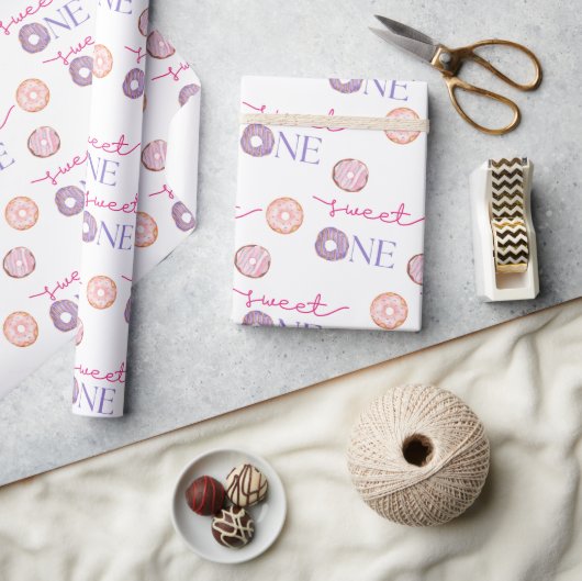 Papier Cadeau Sweet one Donut thème fête d'anniversaire (Artisanat)