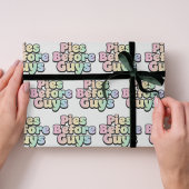 Papier cadeau « Tartes avant les mecs »