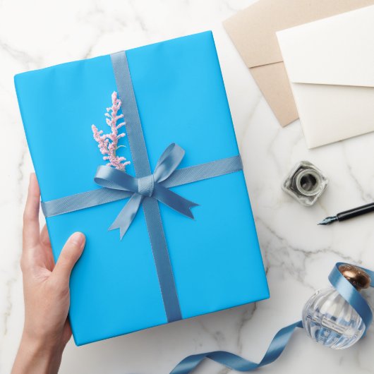 Papier Cadeau Teinte de couleur bleu ciel simple (Cadeaux)