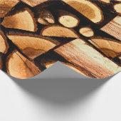 Papier Cadeau Texture. Pile de bois de feu haché stocké, hiver (Coin)