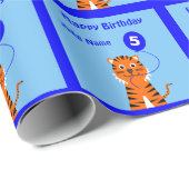 Papier Cadeau tigre de 5e anniversaire nom personnalisé bleu (Coin rond)