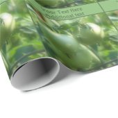 Papier Cadeau Tomates De Jardin Vert Sur Vin Personnalisé (Coin rond)