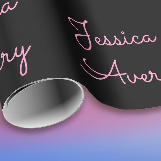 Papier Cadeau Tout nom | Script rose modifiable Cool sur noir