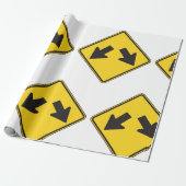 Papier Cadeau Two Downward Arrows Warning Road Sign (Déroulé)