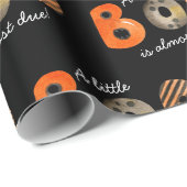 Papier Cadeau Un petit Baby shower Boo Halloween (Coin rond)