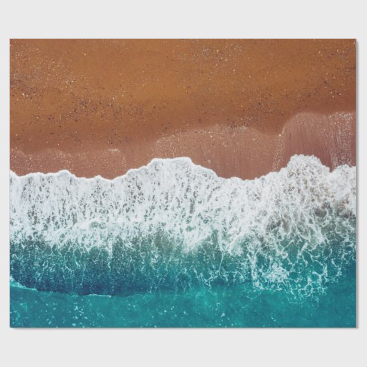 Papier Cadeau Vague d'océan sur une plage de sable, vue arrière  (Plat)