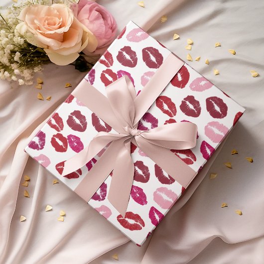 Papier Cadeau Valentine's Day Wrapping Paper | Kisses Pattern