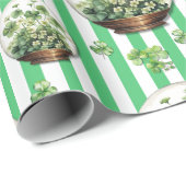 Papier Cadeau Vert émeraude rayé Clover mignon St. Patrick Day (Coin rond)