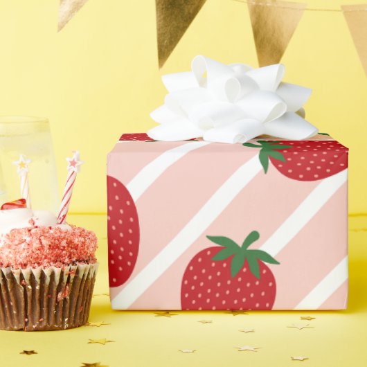 Papier Cadeau Watercolor Strawberry Pattern Wrapping Paper (Fête d'anniversaire)
