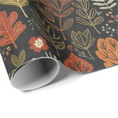 Papier Cadeau Whimsical Boho Autumn Leaves on Black (Coin rond)