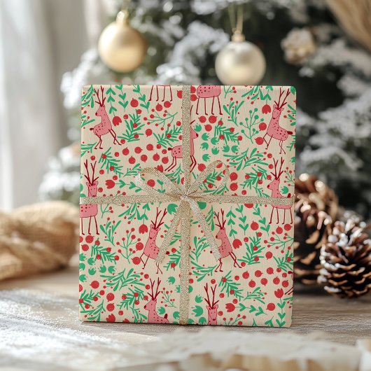 Papier Cadeau Whimsical Pink Reindeer and Winter Foliage Pattern