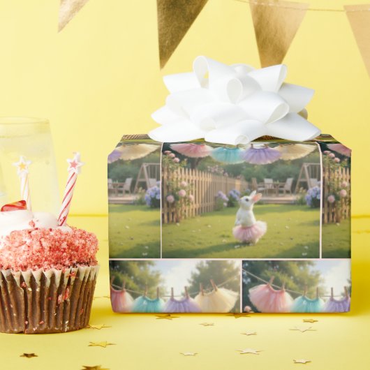 Papier Cadeau White Bunny Wearing a Pink Tutu (Fête d'anniversaire)