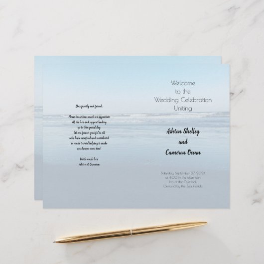 Papier Cérémonie de mariage plié simple sur la mer (Devant/Arrière en situation)