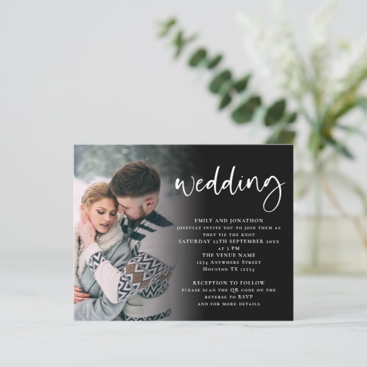 Papier Code QR de script budgétaire Invitation noir blanc (Debout devant)