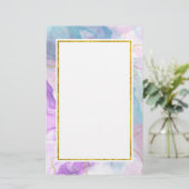 Papier Couleurs violettes, vertes, roses, élégantes (Debout devant)