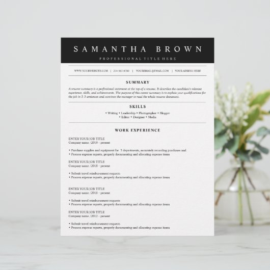 Papier CV de l'application professionnelle (Debout devant)