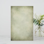 Papier de papeterie souillé par pierre de marbre (Debout devant)