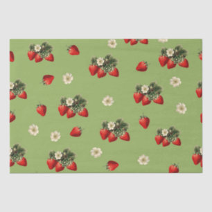 Papier de soie fraise sur vert mousse