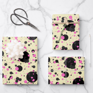 Papier d'emballage à pois rose et noir