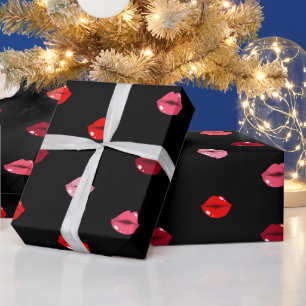 papier d'emballage cadeau aux lèvres roses et roug