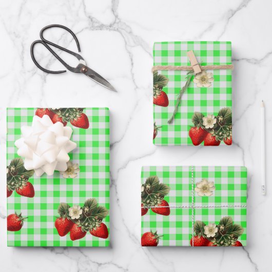 Papier d'emballage fraise sur en vichy vert (Recto)